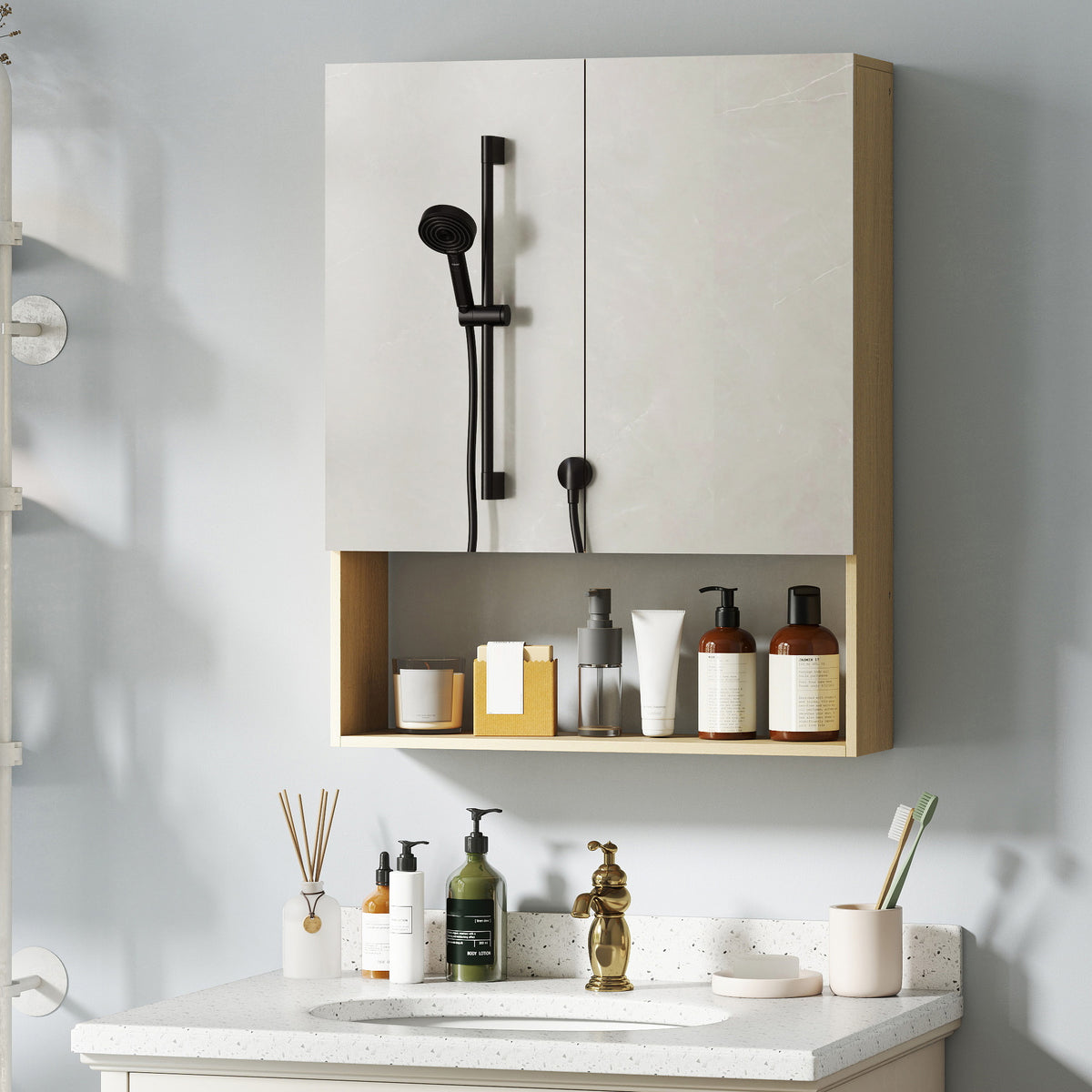 Badezimmerspiegelschrank in Eichenoptik mit offenem Regal