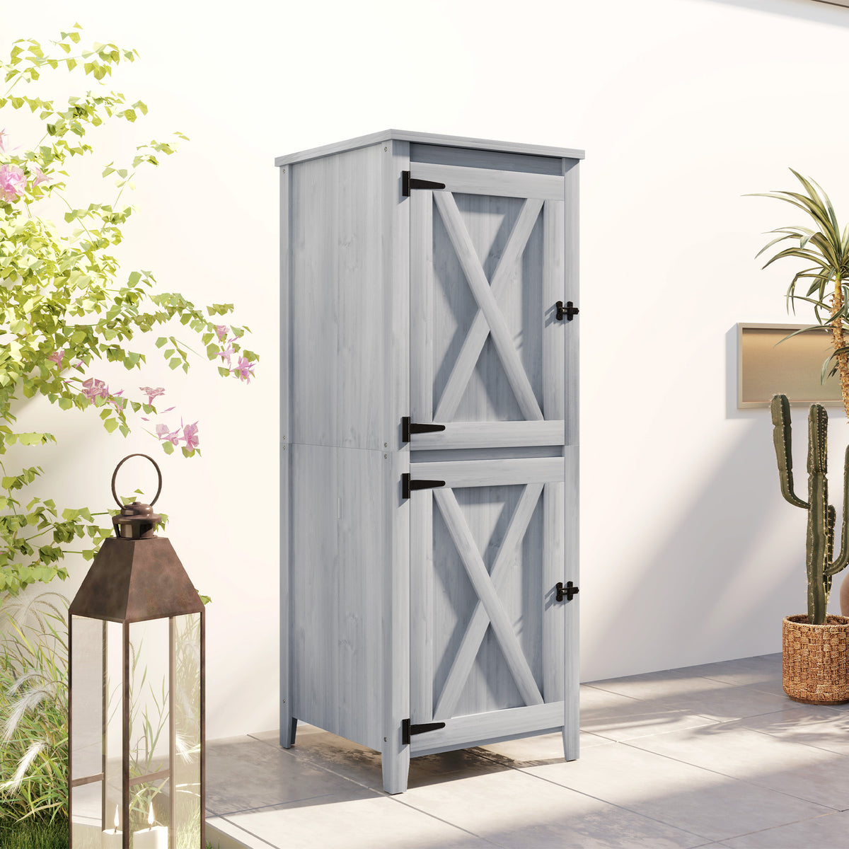 Gartenschrank aus Tannenholz mit zwei Regalböden