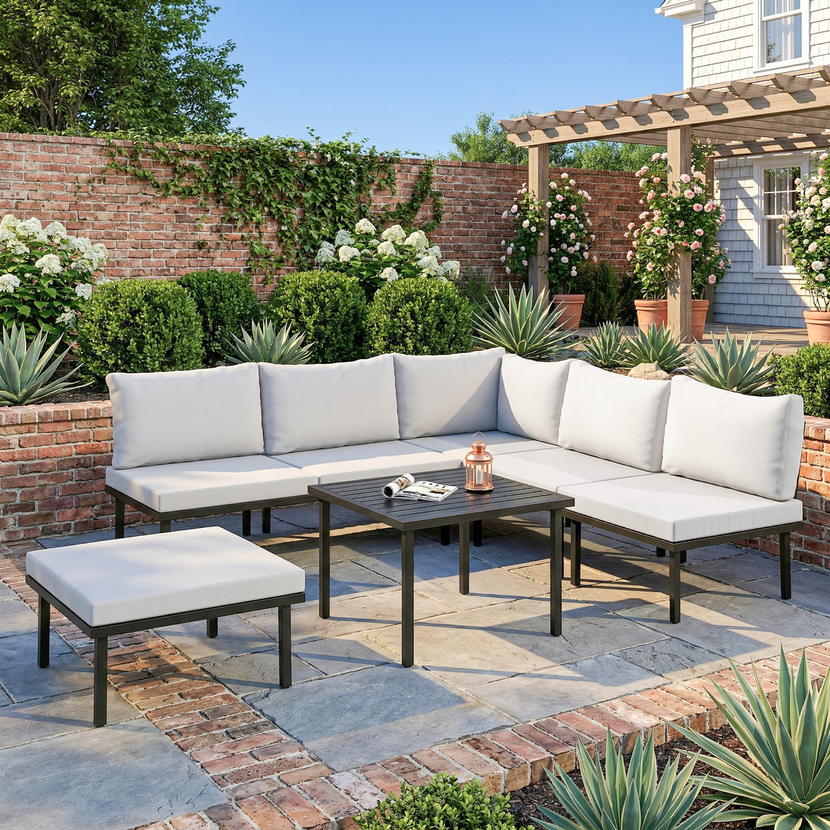 Sechsteiliges Gartenlounge-Set mit Metallrahmen