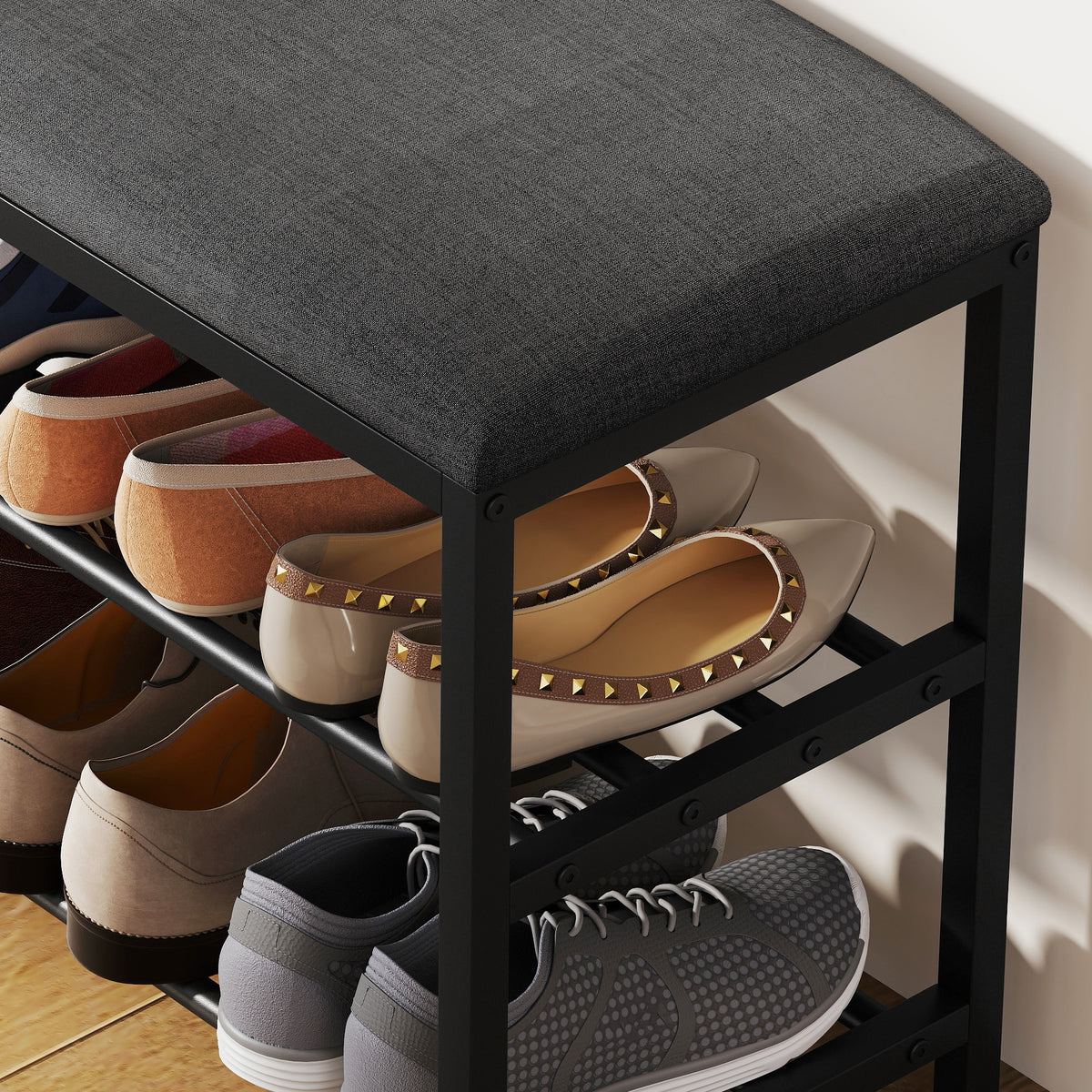 Schuhbank mit Sitzpolster und zwei Schuhablagen