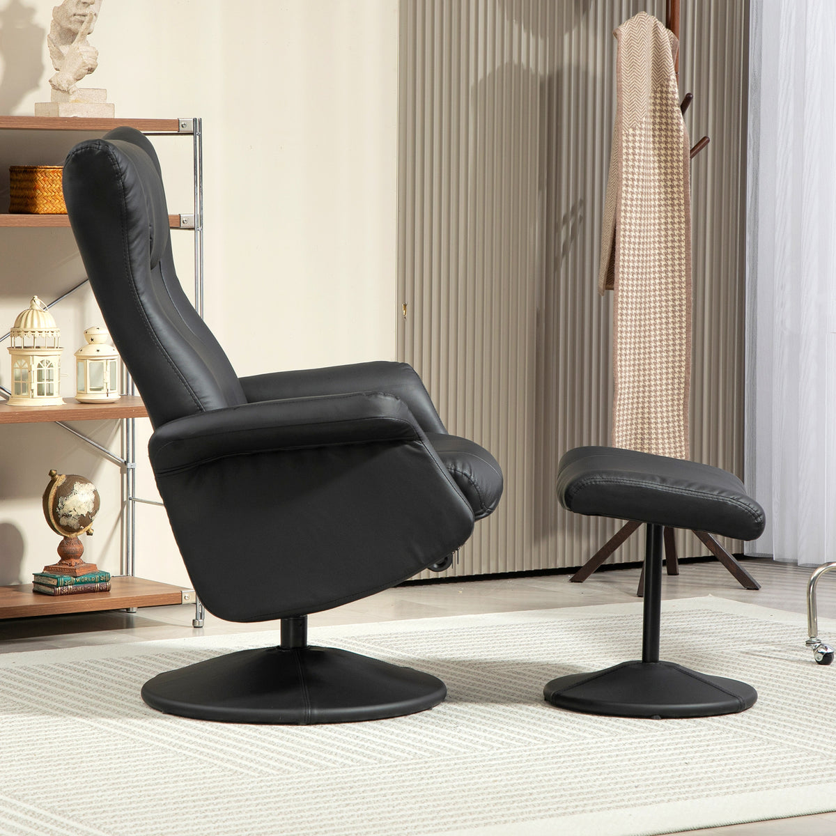Drehbarer Relaxsessel mit Fußhocker