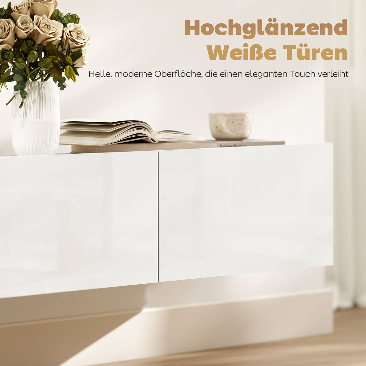 Wandhängendes TV-Lowboard mit drei Klappen, Weiß