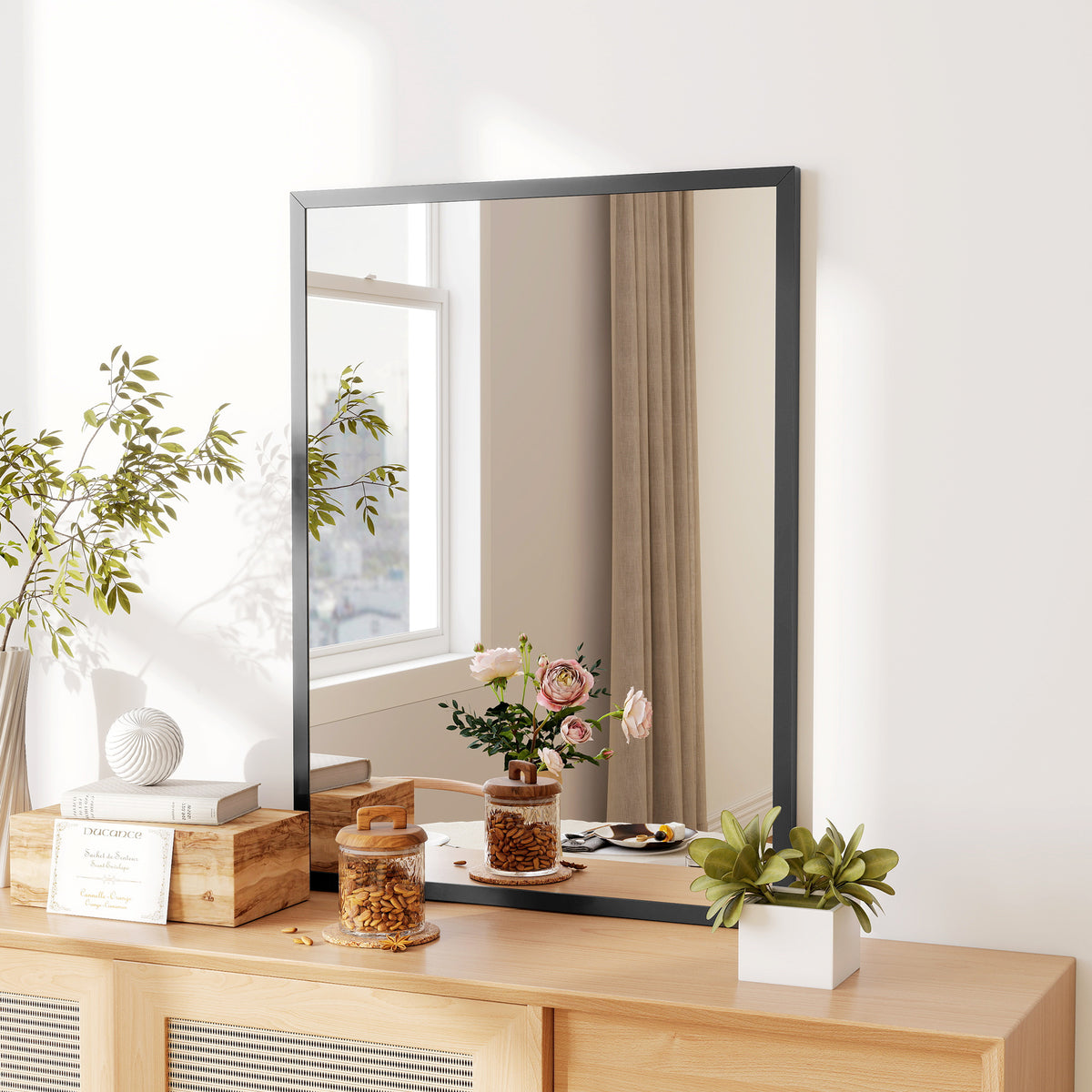 Rechteckiger Wandspiegel mit MDF-Rahmen