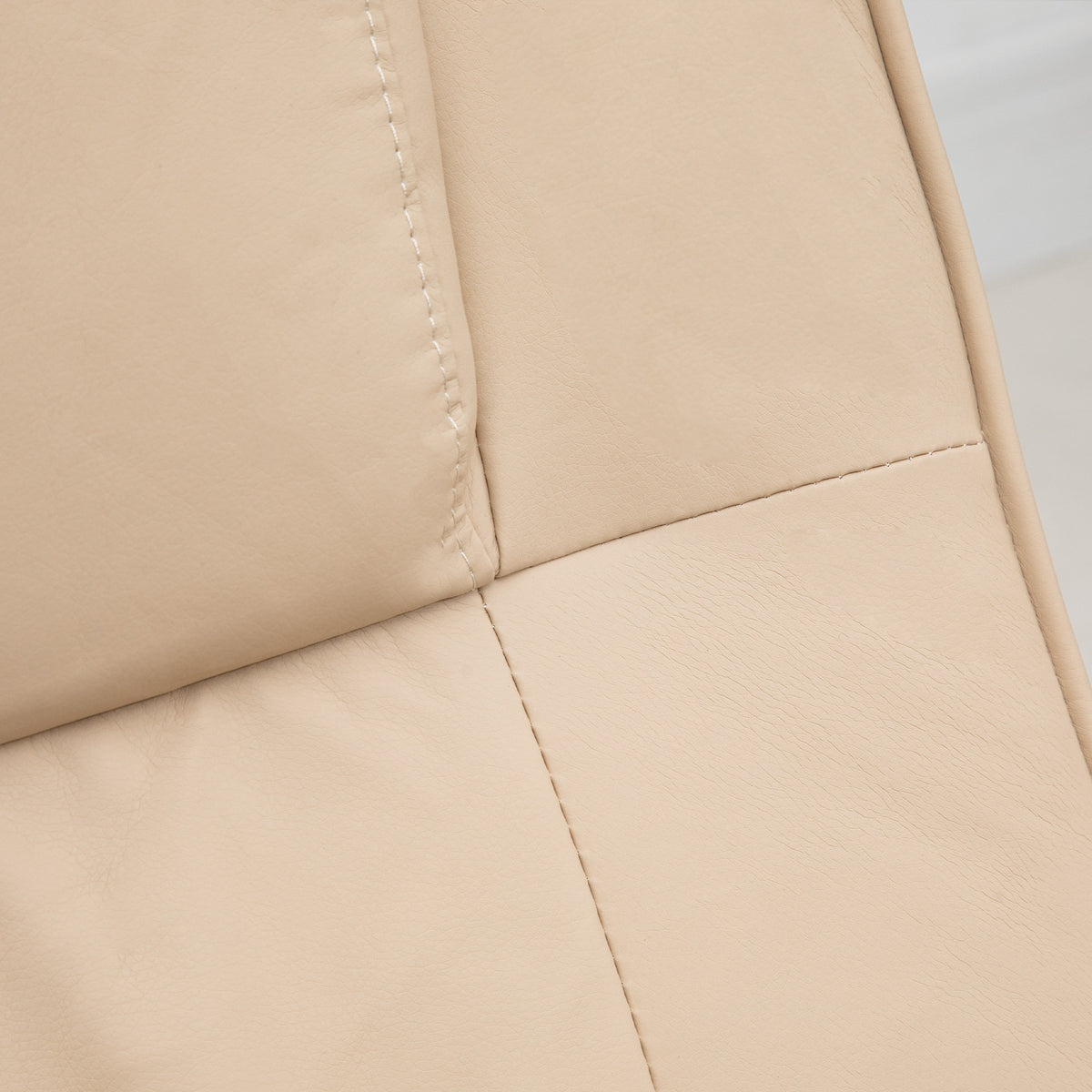 Massagesessel mit Hocker und Liegefunktion