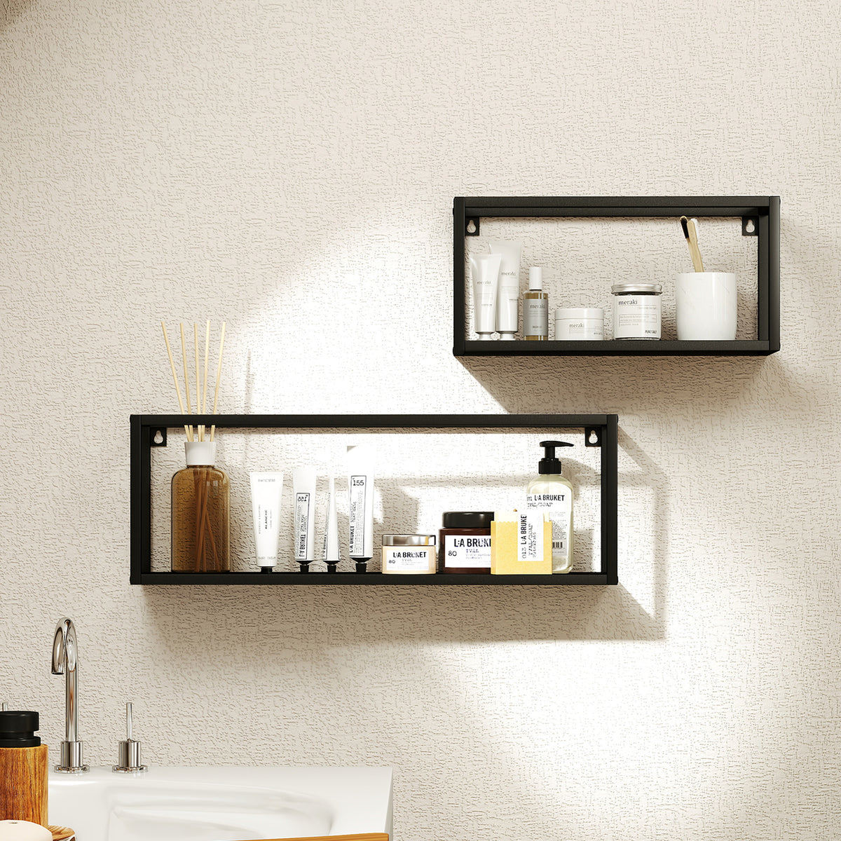 2er-Set Wandregale aus Stahl, geometrisch