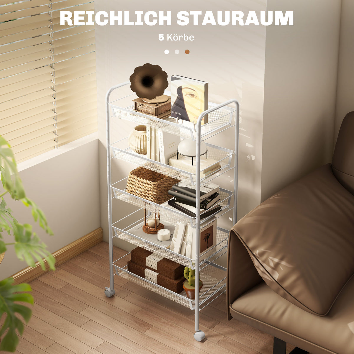 Küchenwagen aus Stahl mit Körben und Rollen