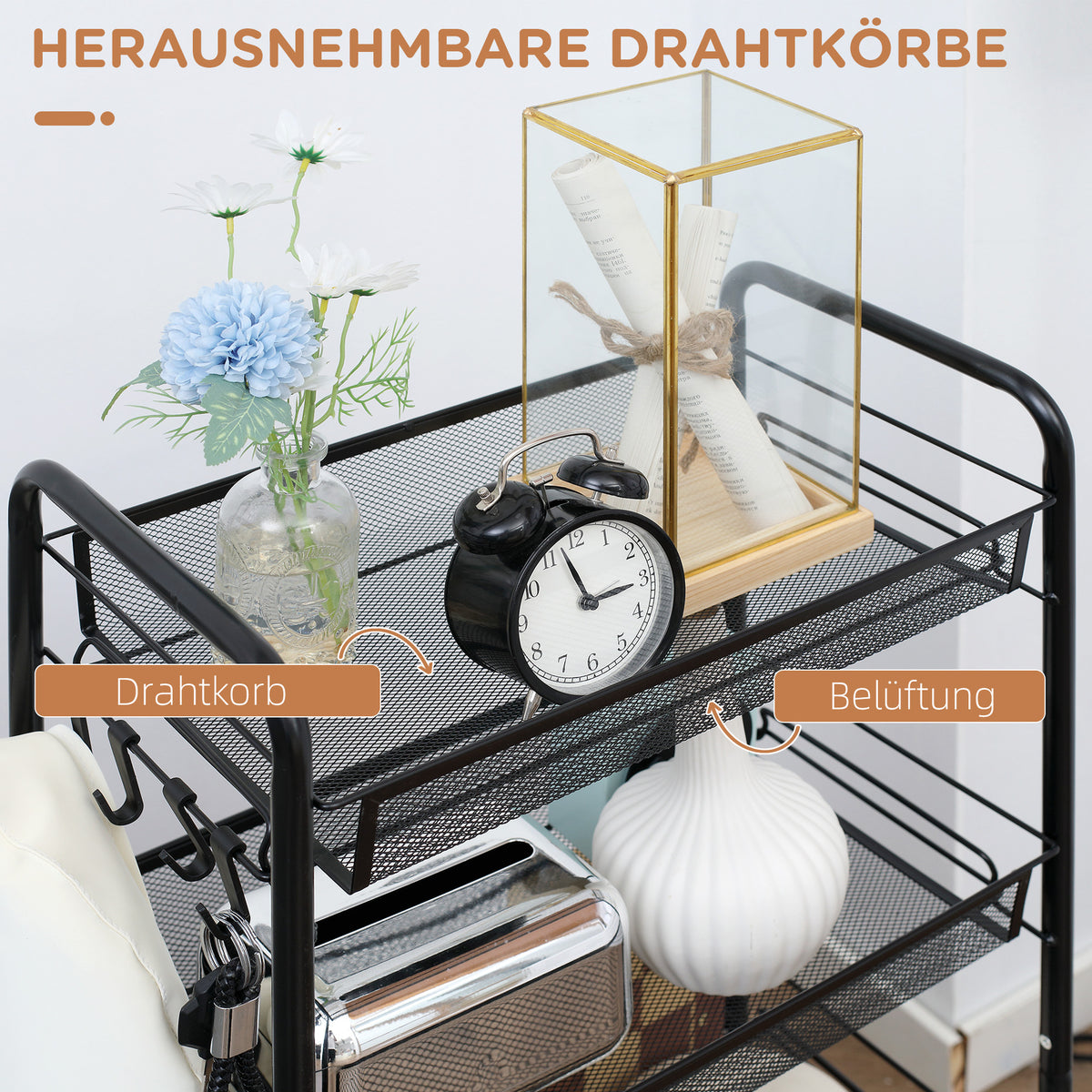 Küchenwagen aus Stahl mit Körben und Rollen