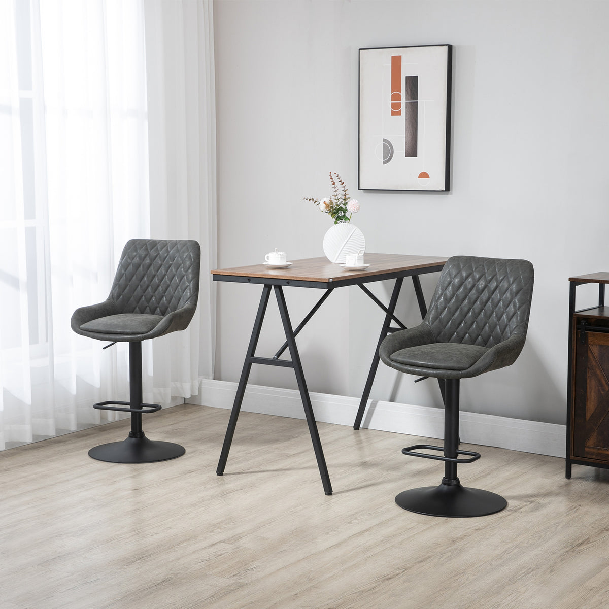 Höhenverstellbares Barhocker-Set mit Fußstütze