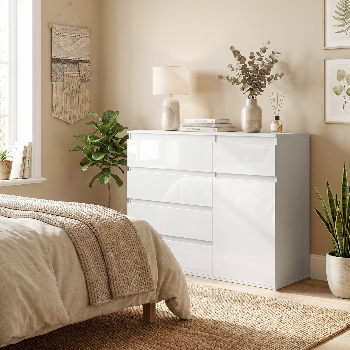 Sideboard mit fünf Schubladen und Soft-Close-Tür