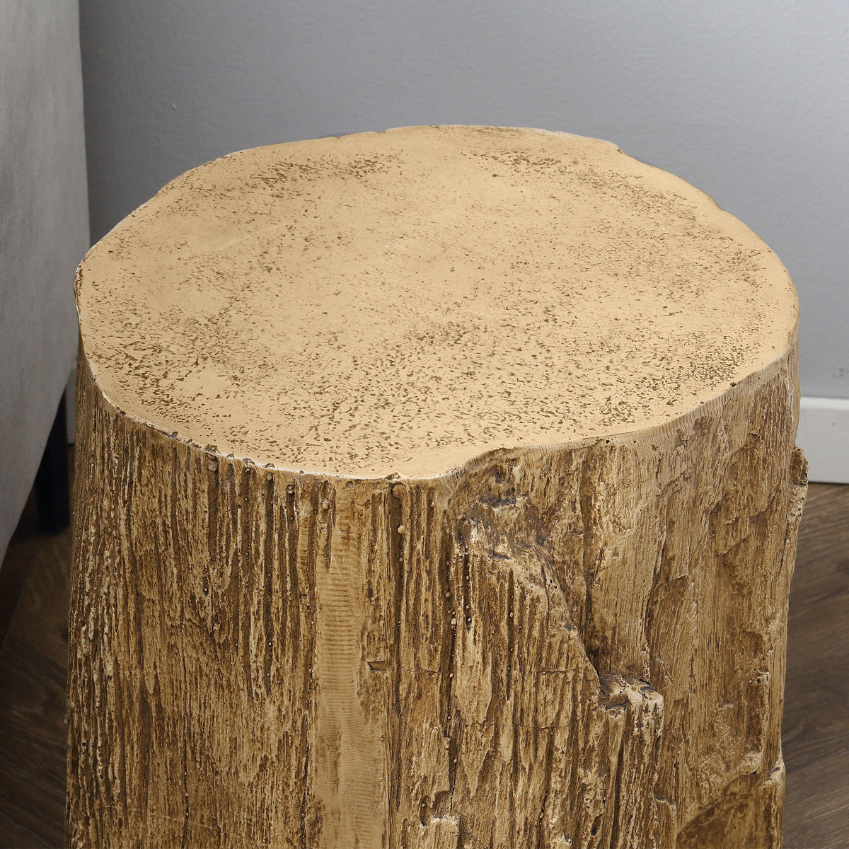 Beistelltisch in Baumstumpf-Optik, 43 cm