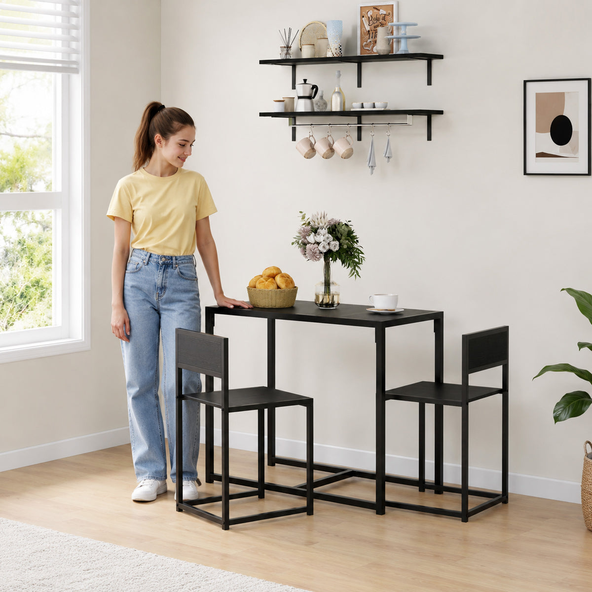 3-teiliges Bartisch-Set mit zwei Stühlen