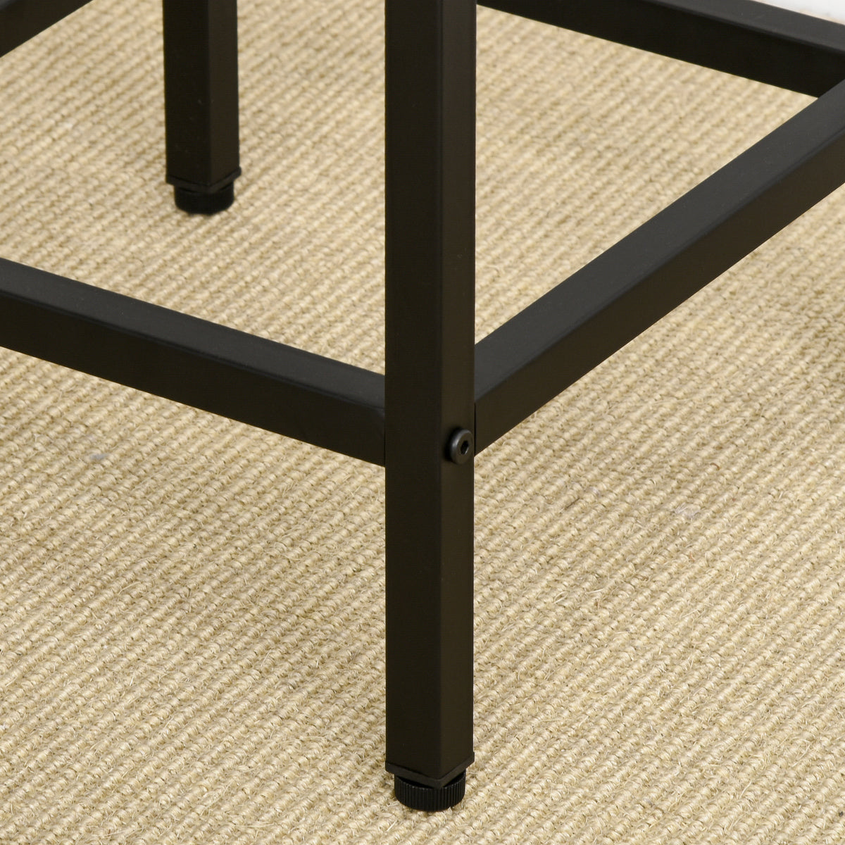 5-teiliges Bartisch-Set mit 4 Hockern