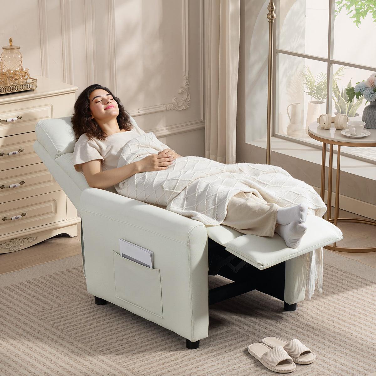 Relaxsessel mit Liegefunktion und Fußstütze