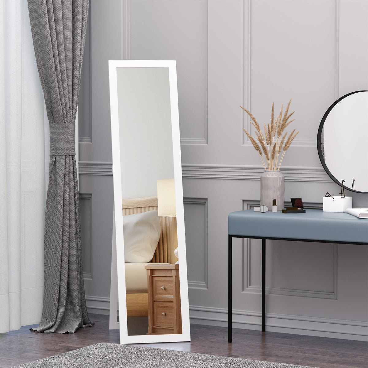 Ganzkörperspiegel mit Standfuß und Wandmontage