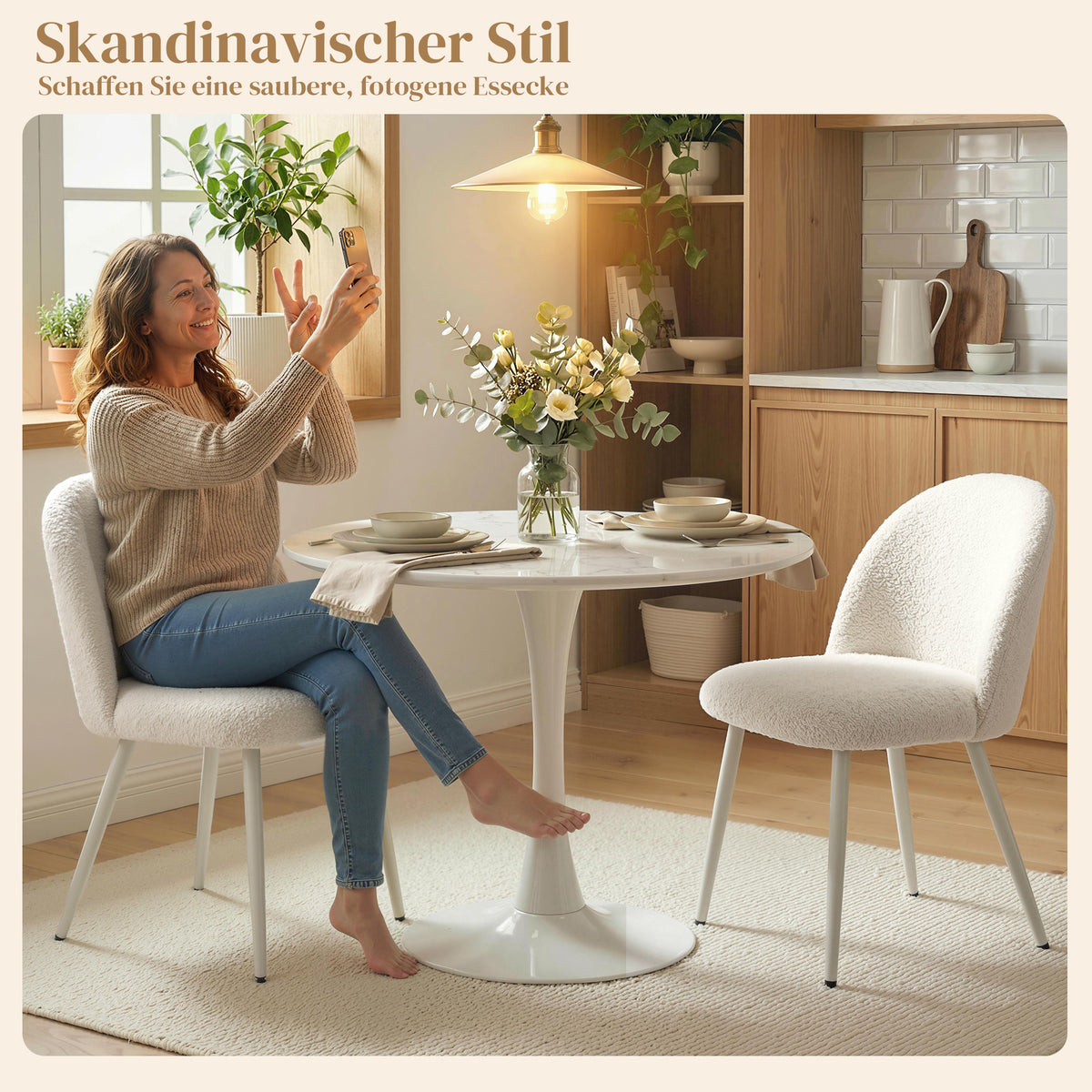2 Esszimmerstühle mit Chenille-Polsterung und Metallbeinen