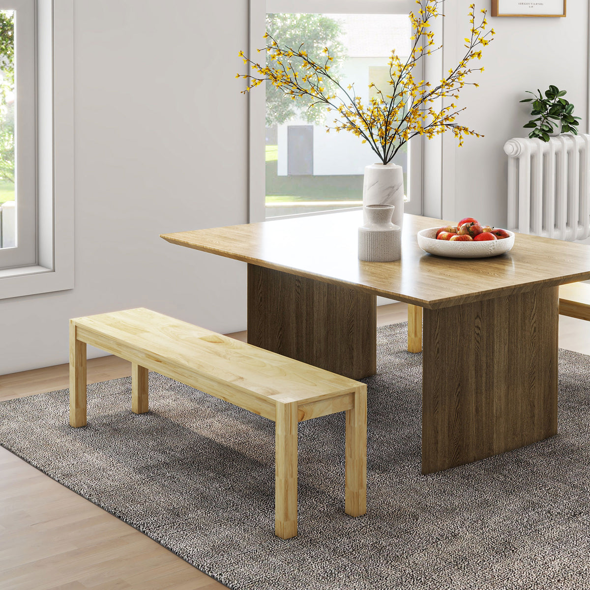 Sitzbank aus Holz mit schlichtem Design