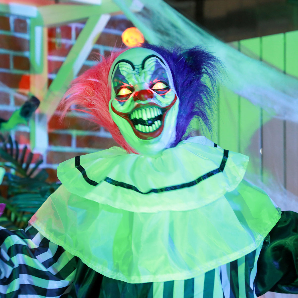Animierte Halloween-Clowndekoration mit Soundeffekten