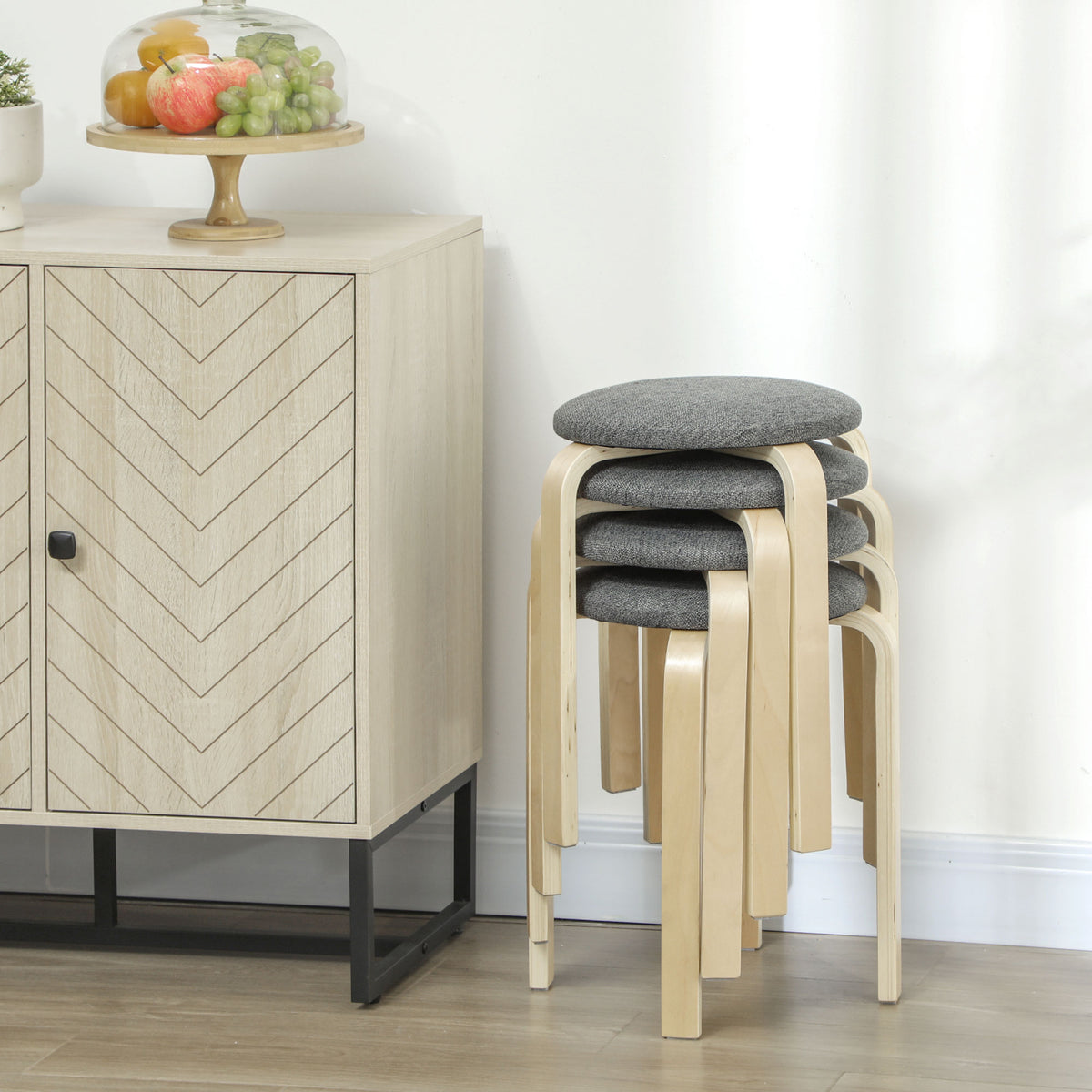 Stapelbare Polsterhocker im 4er-Set