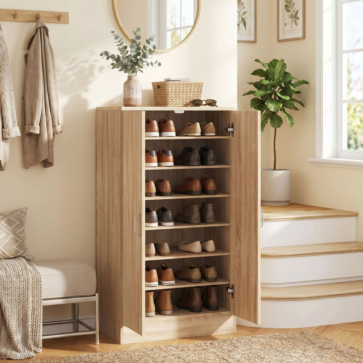 Schuhschrank mit verstellbaren Böden und Soft-Close