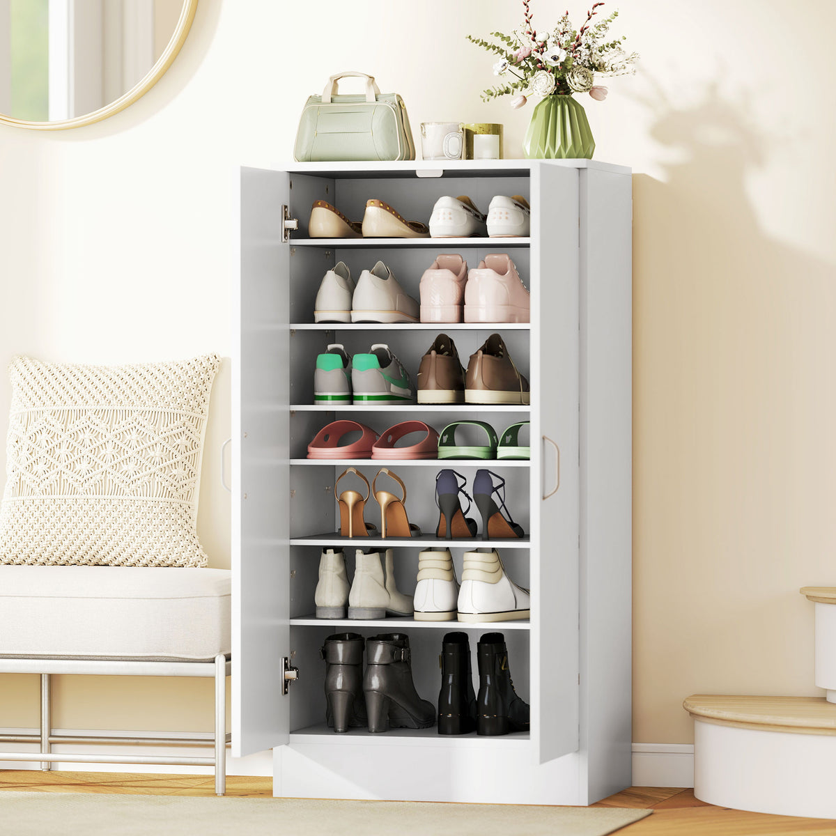 Schuhschrank mit verstellbaren Böden und Soft-Close