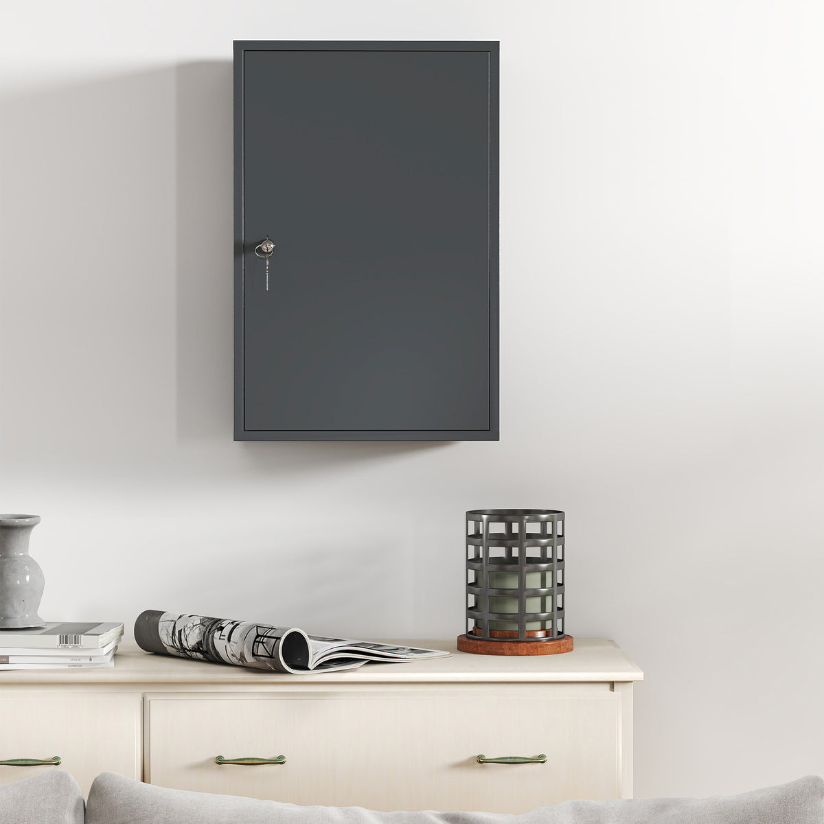Wand-Medizinschrank aus Metall mit Schloss
