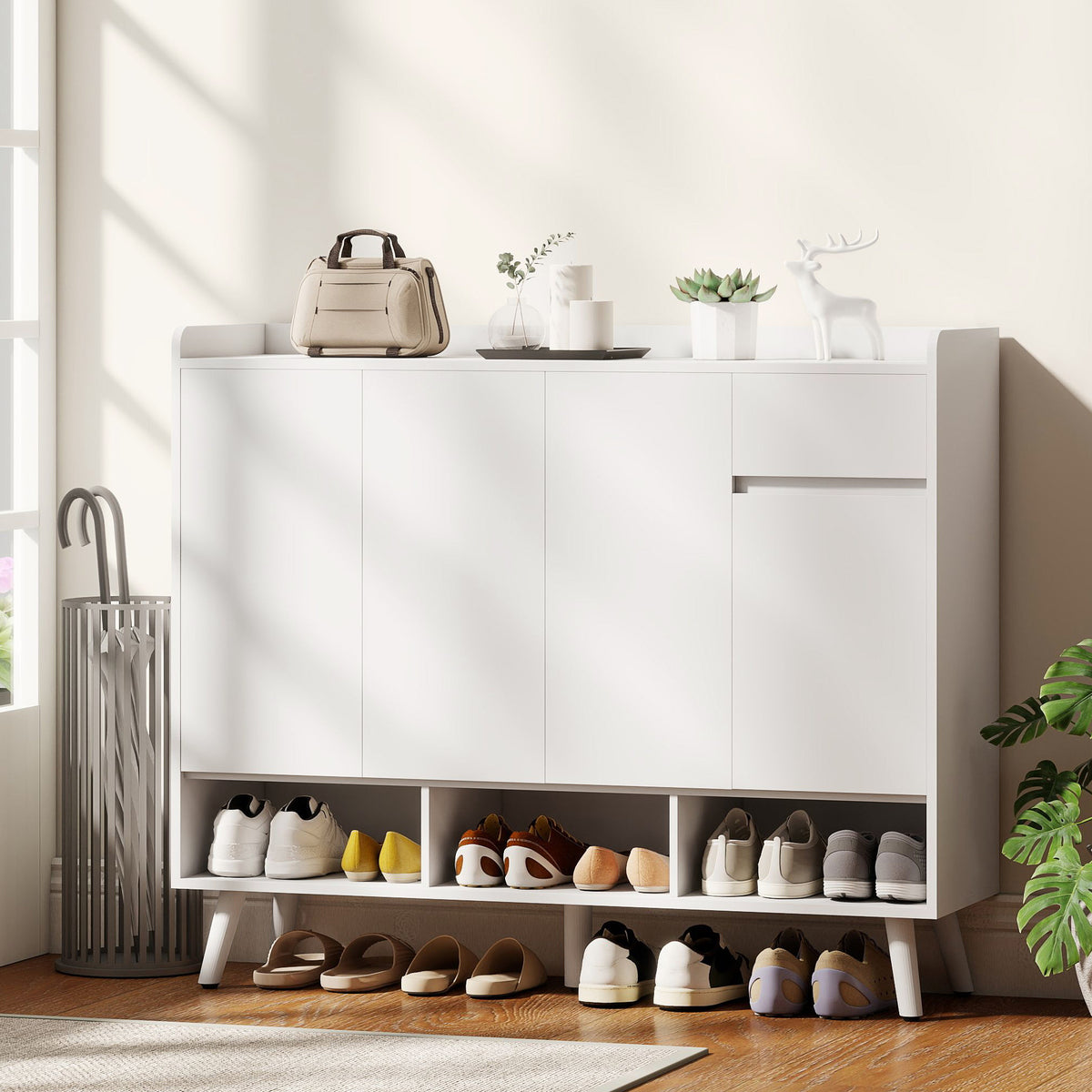 Schuhschrank mit 4 Türen, Schublade und offenen Fächern