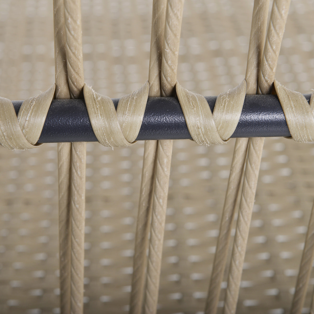 3-teiliges Rattan-Lounge-Set mit Liege und Tisch