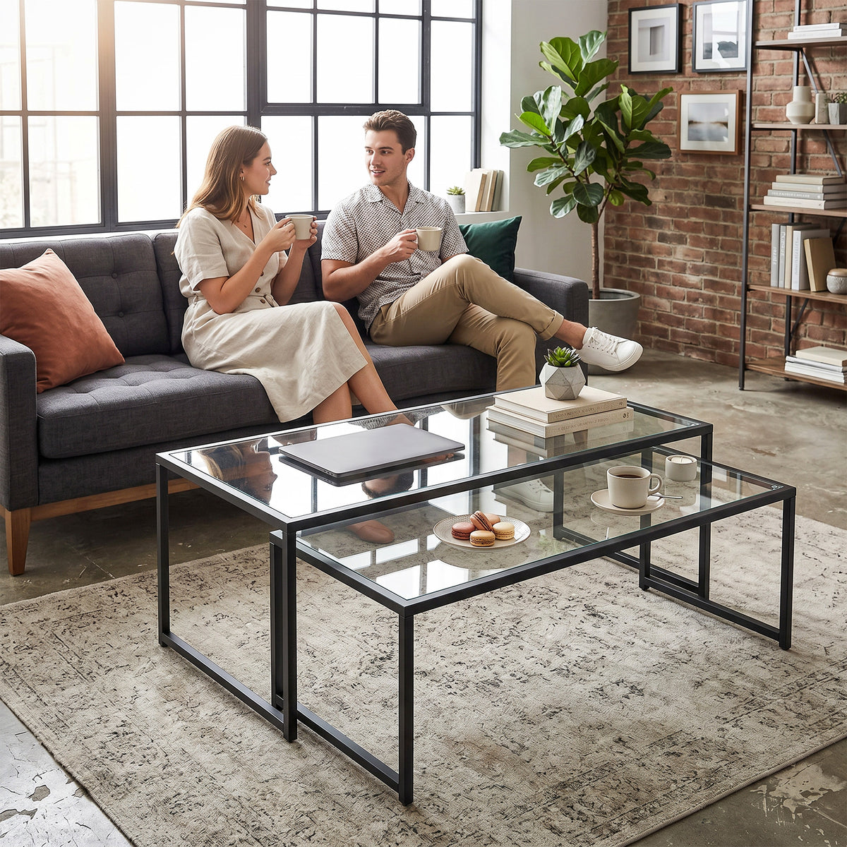 2er-Set stapelbare Glas-Beistelltische mit Stahlgestell