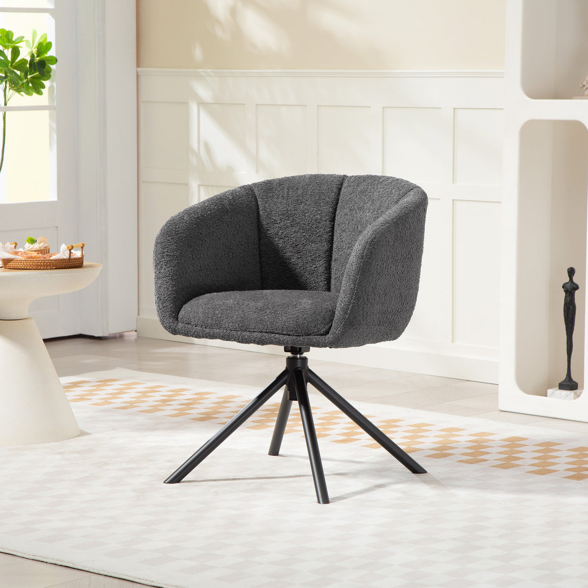Drehbarer Polstersessel mit Sitzschale