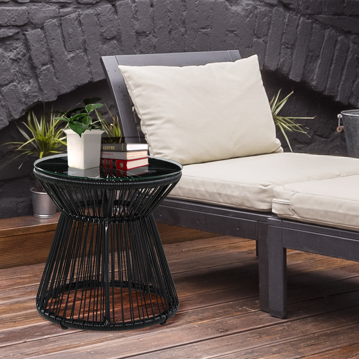 Runder Gartentisch mit Glasplatte