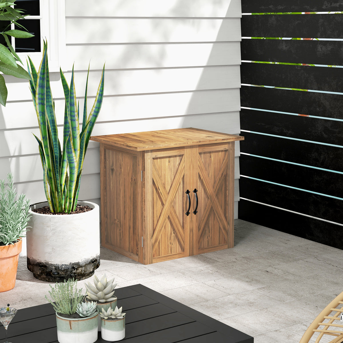 Gartenschrank aus Holz mit Doppeltüren