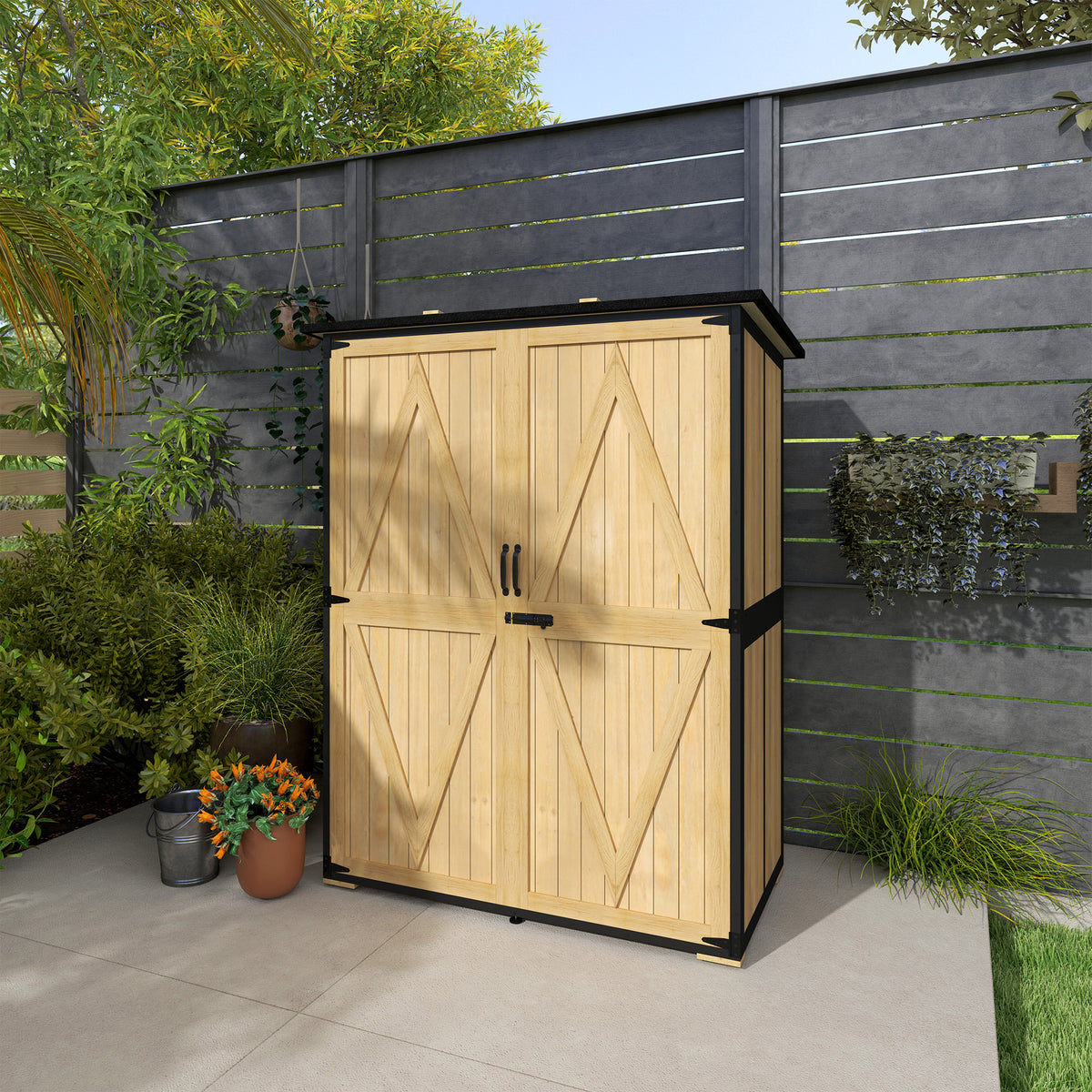 Gartenschrank aus Holz mit Stahlrahmen und Regalen
