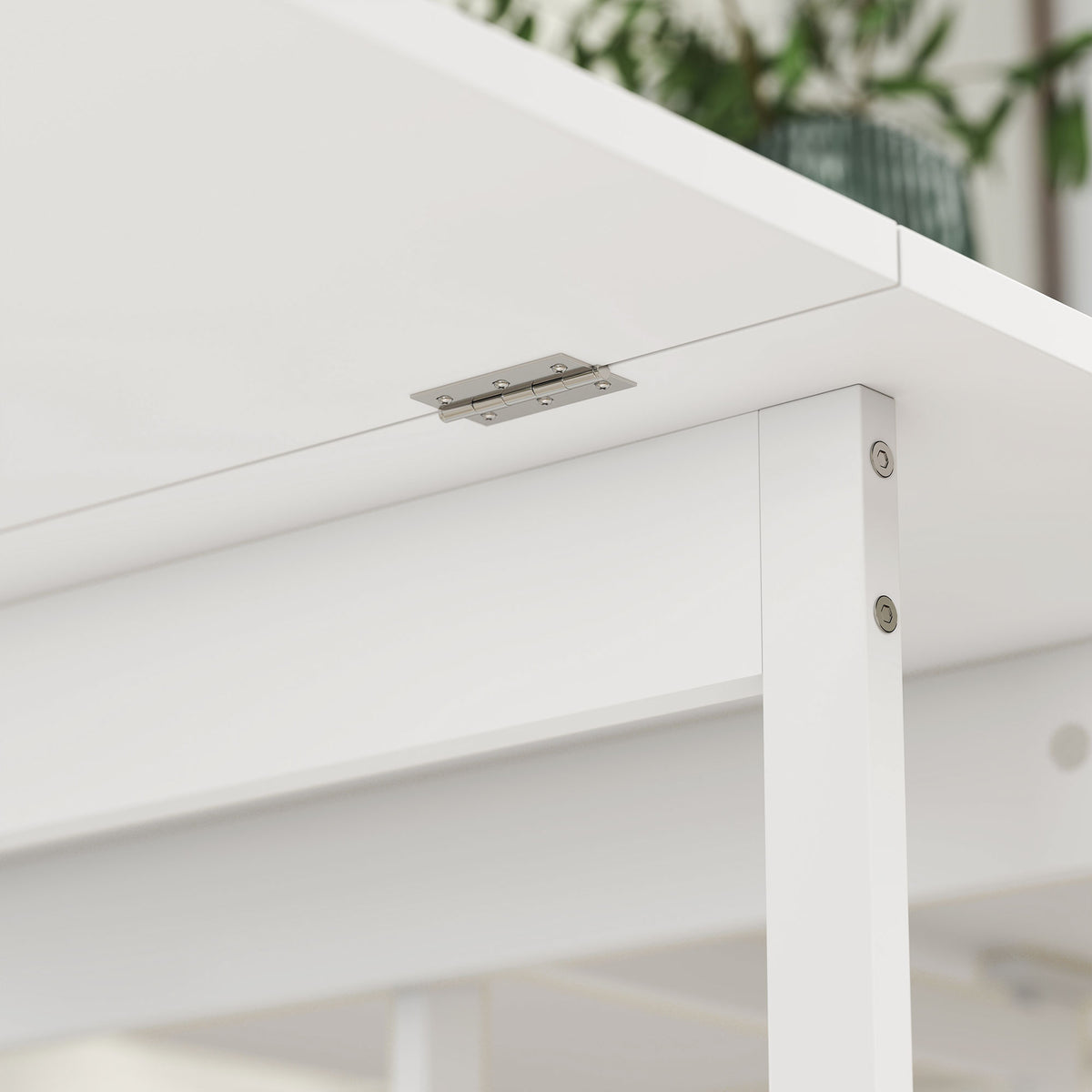 Klappbarer Esstisch mit ausziehbaren Tischplatten
