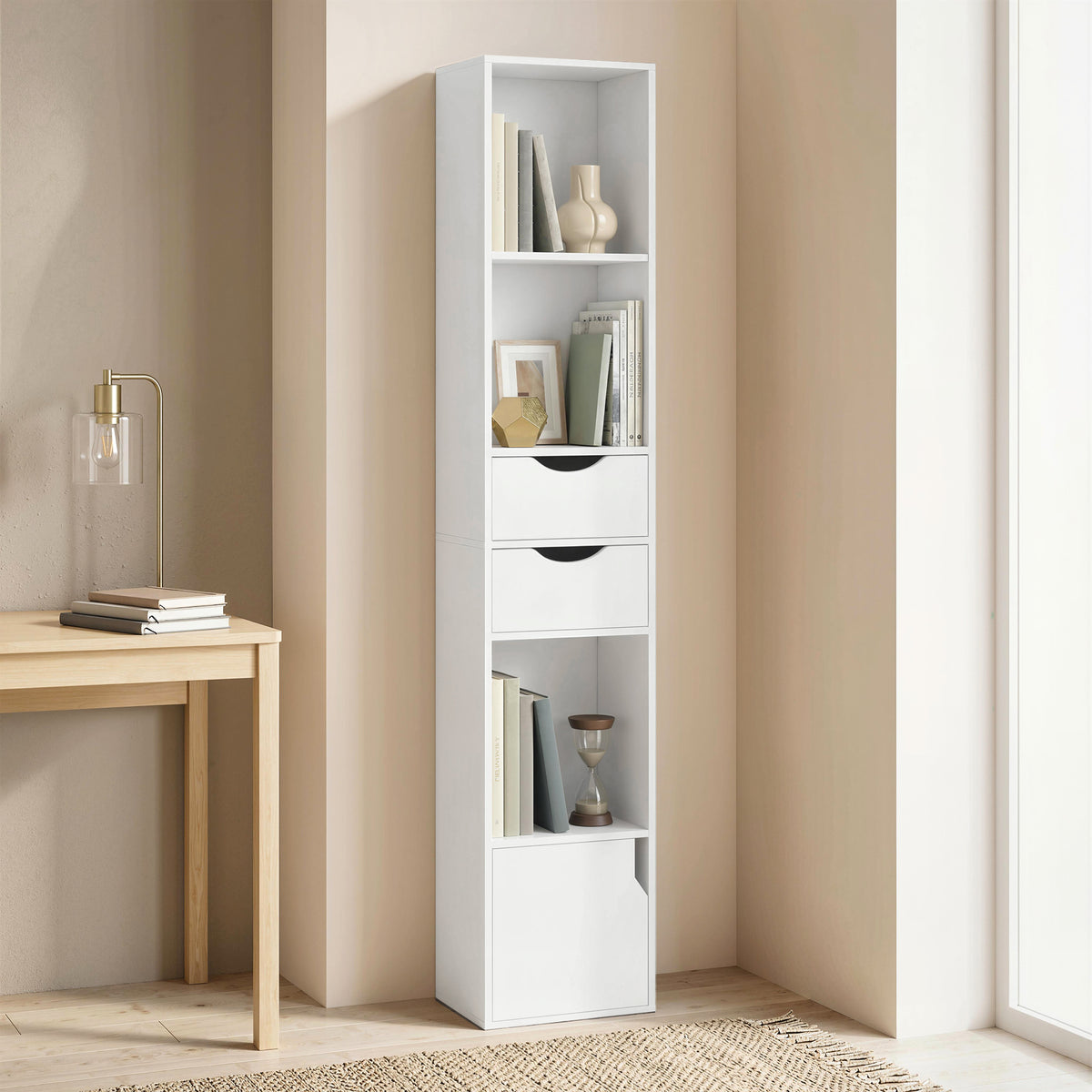 Schmales Bücherregal mit Schubladen und Schrankfach
