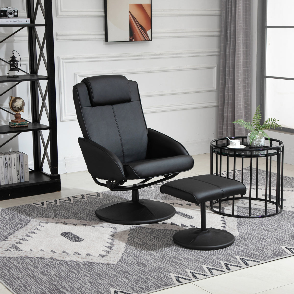 Relaxsessel mit Fußhocker und neigbarer Rückenlehne