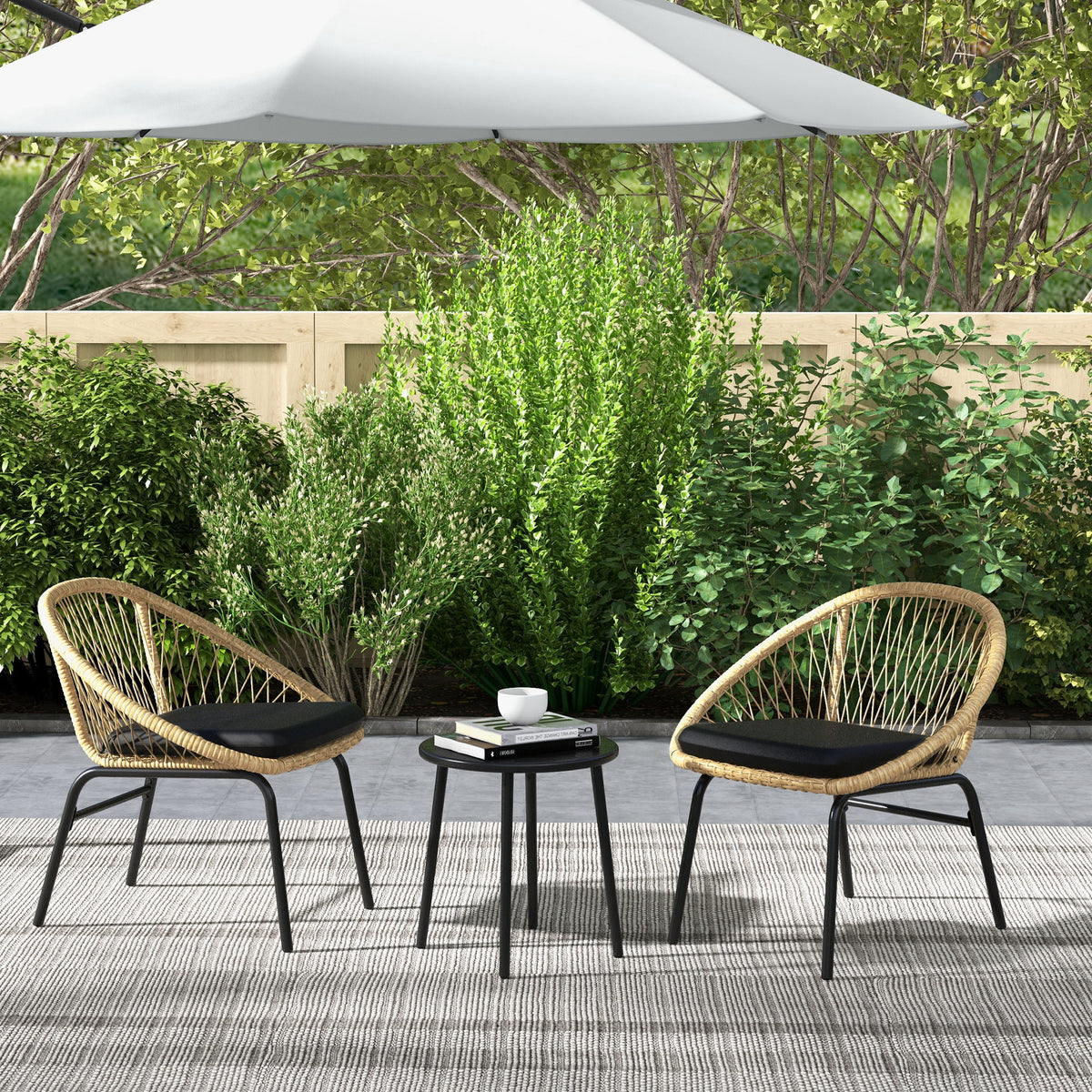 3-teiliges Gartenmöbelset mit zwei Stühlen und Tisch