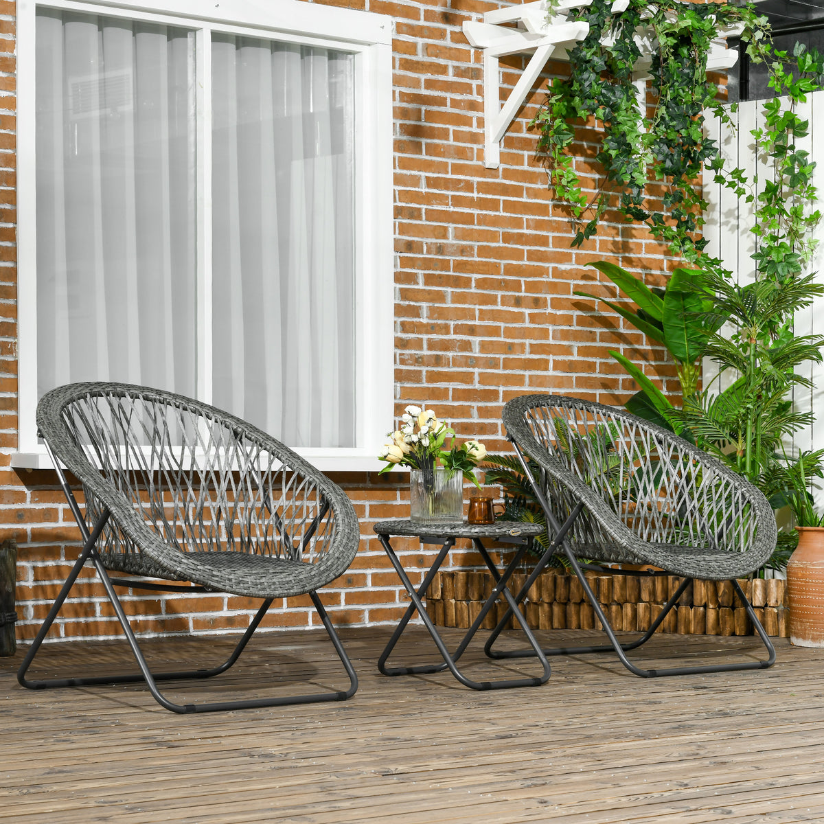 3-teiliges Gartenmöbelset mit zwei Stühlen und Tisch