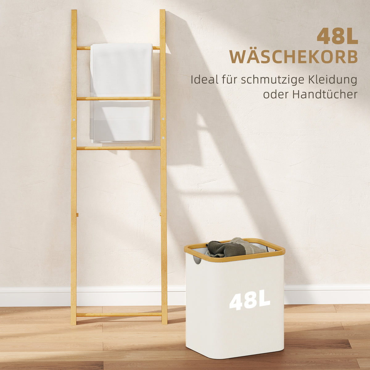 Badregal aus Bambus mit 3 Handtuchstangen und Wäschekorb