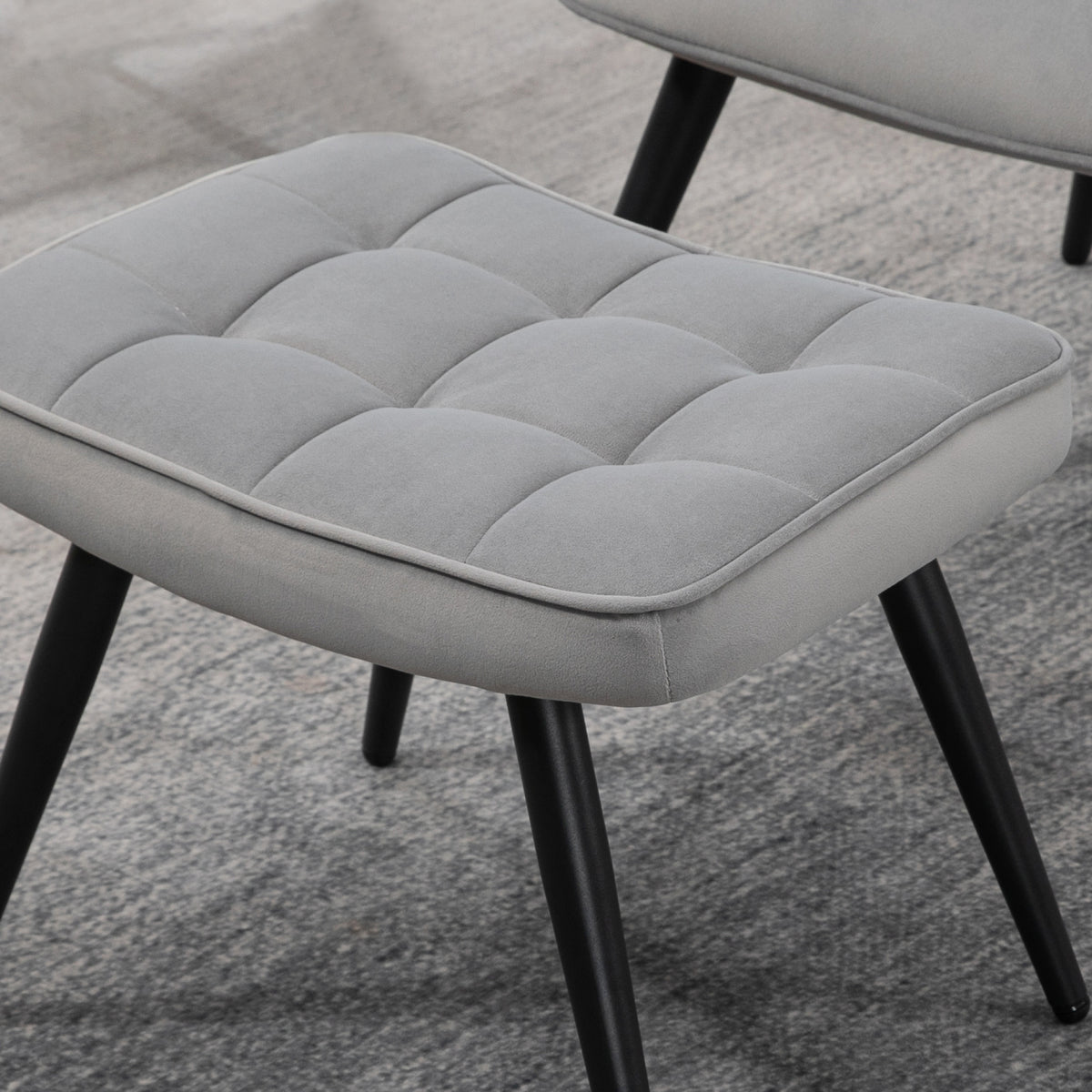Relaxsessel mit Hocker und Samtbezug