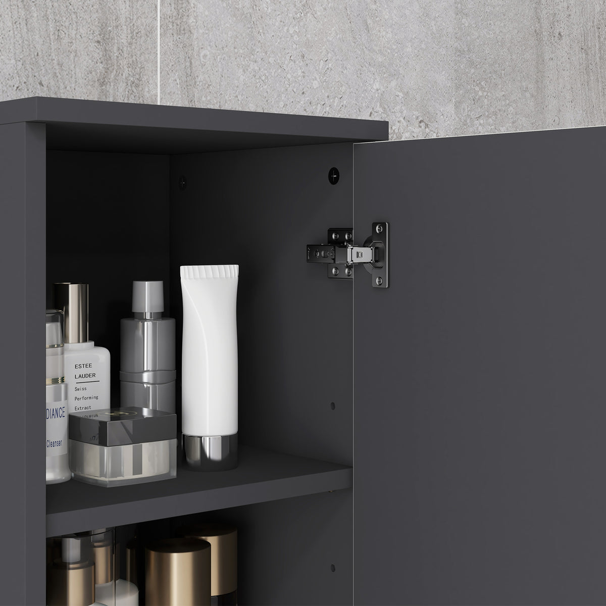 Schmaler Badezimmerschrank mit verstellbaren Einlegeböden