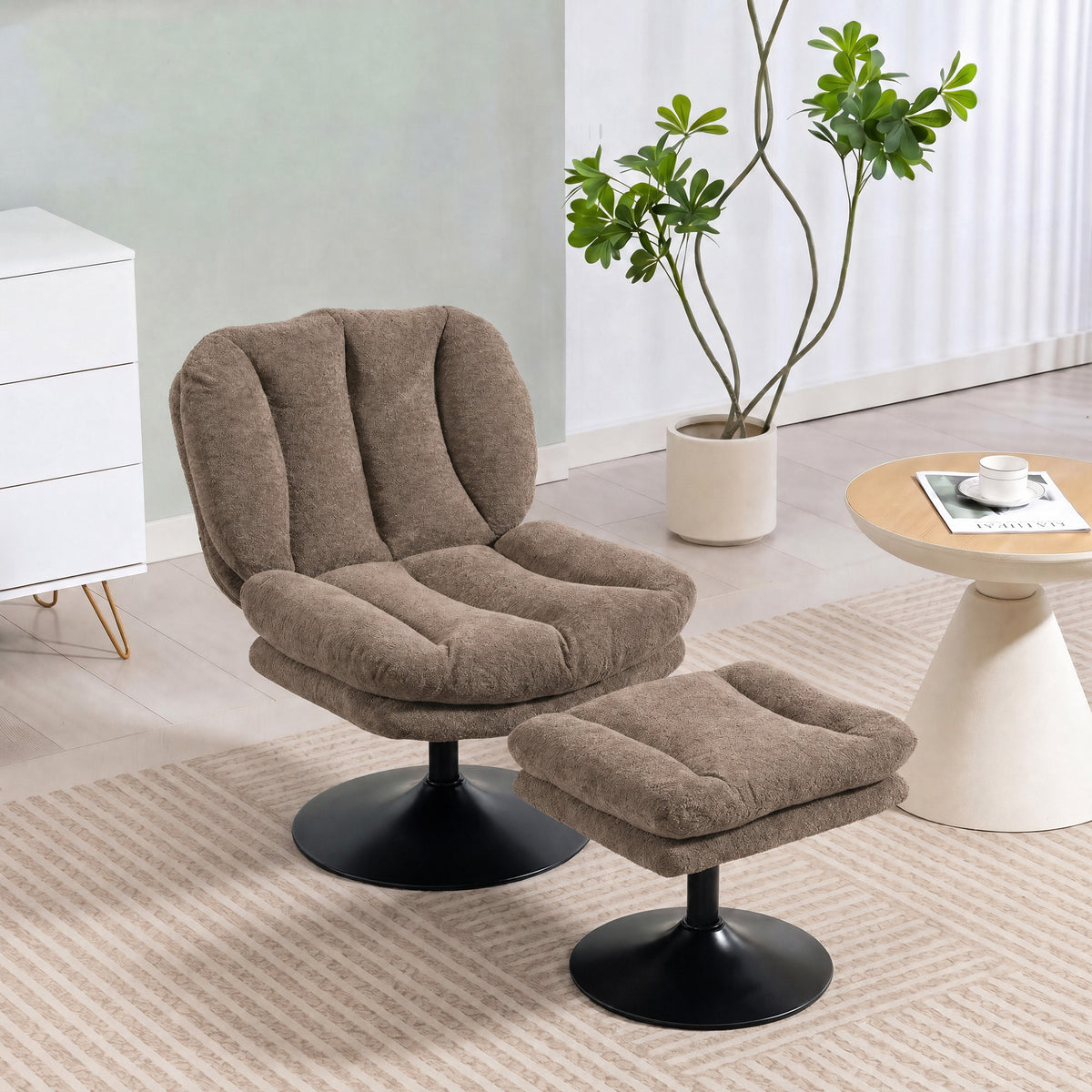 Drehbarer Loungesessel mit Hocker und Samtbezug