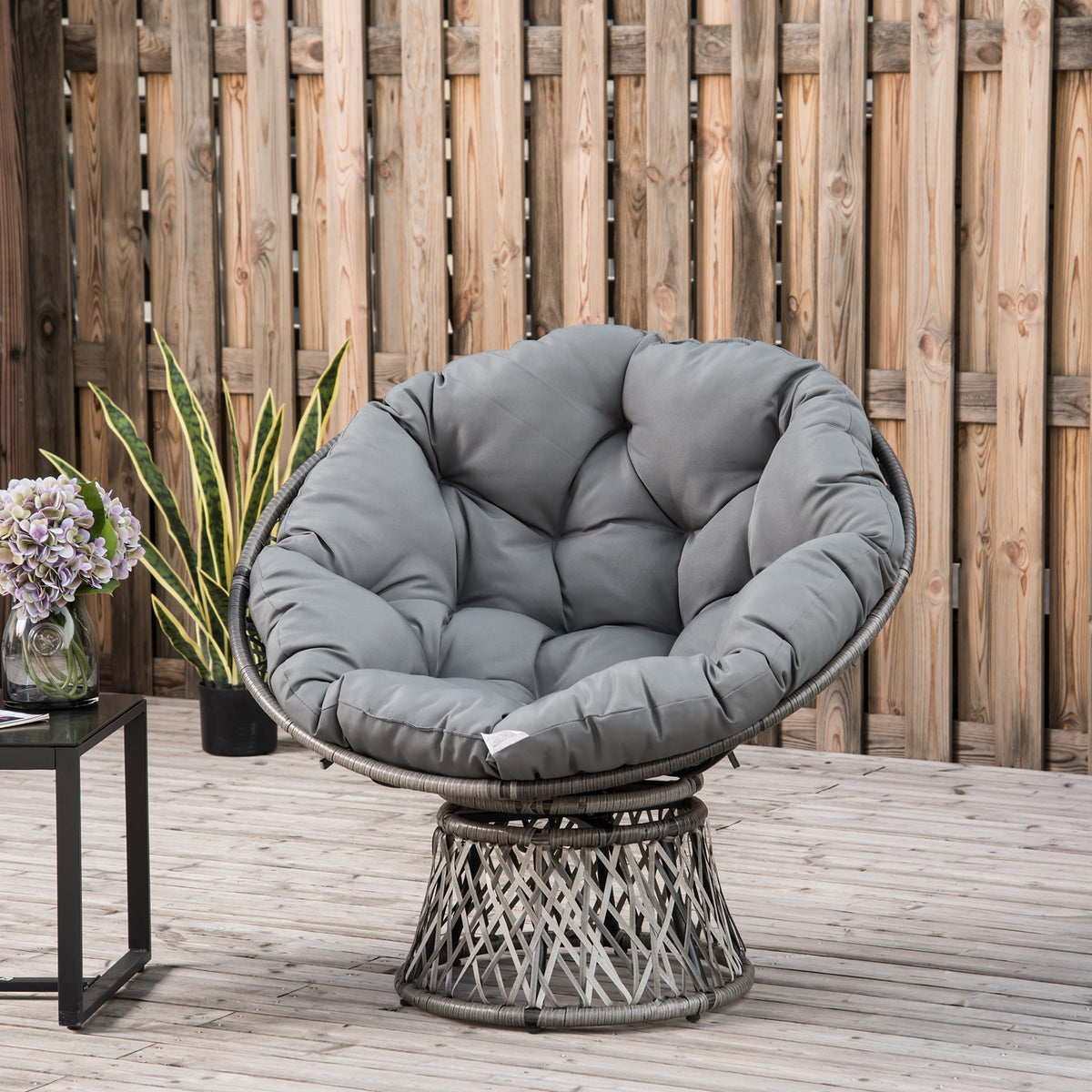 Papasansessel aus PE-Rattan mit 360°-Drehfunktion