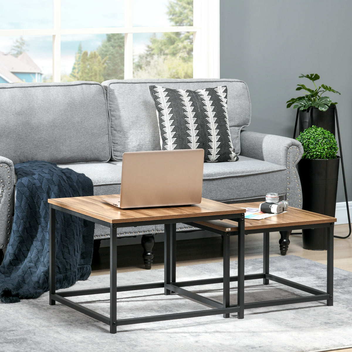 2er-Set Satztische mit platzsparendem Design