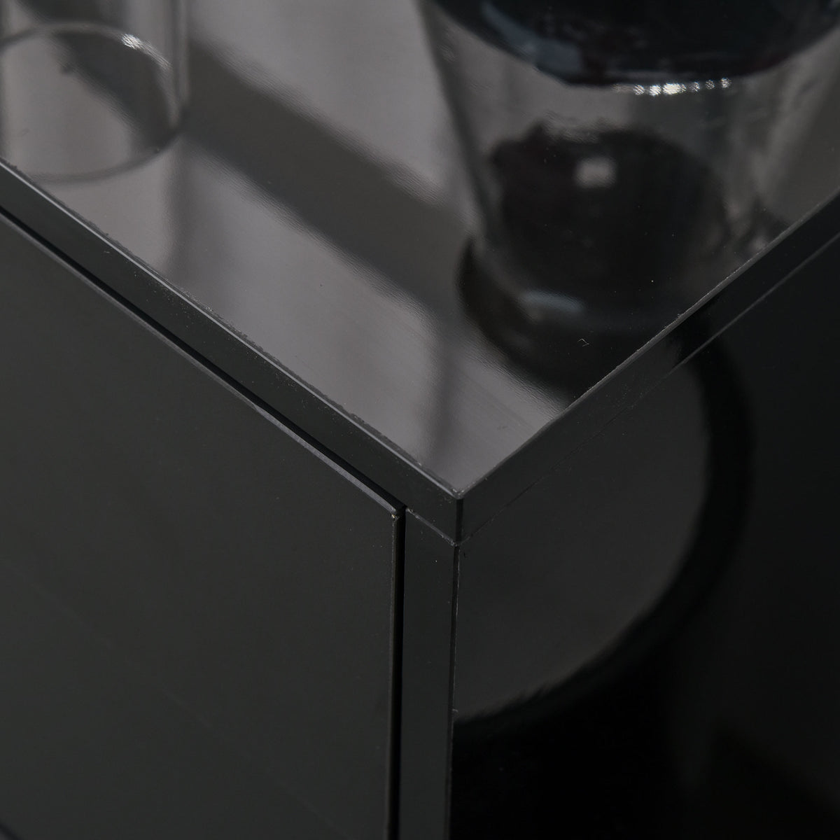 Sideboard mit 2 Schubladen und 2 Türen