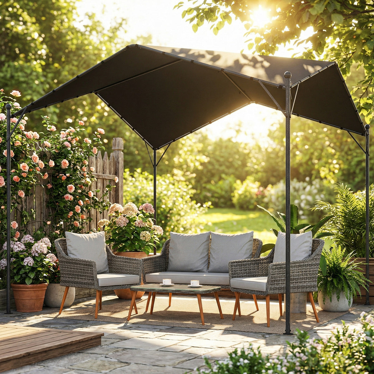 Pergola mit geneigtem Dach und Metallrahmen