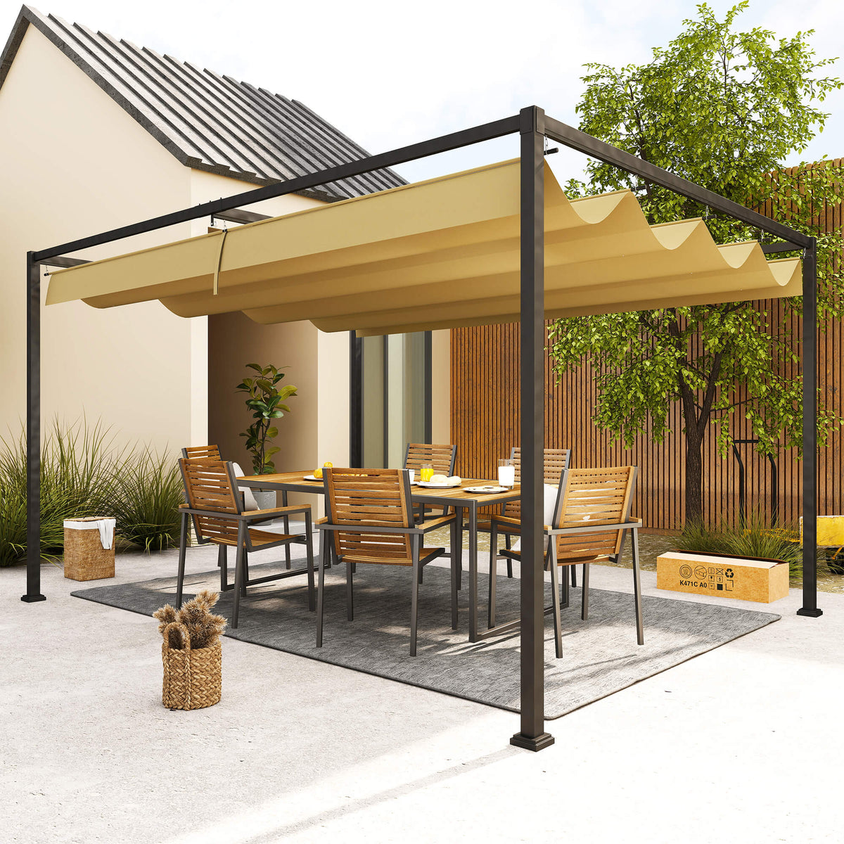 Pergola mit verschiebbarem Dach und Metallrahmen