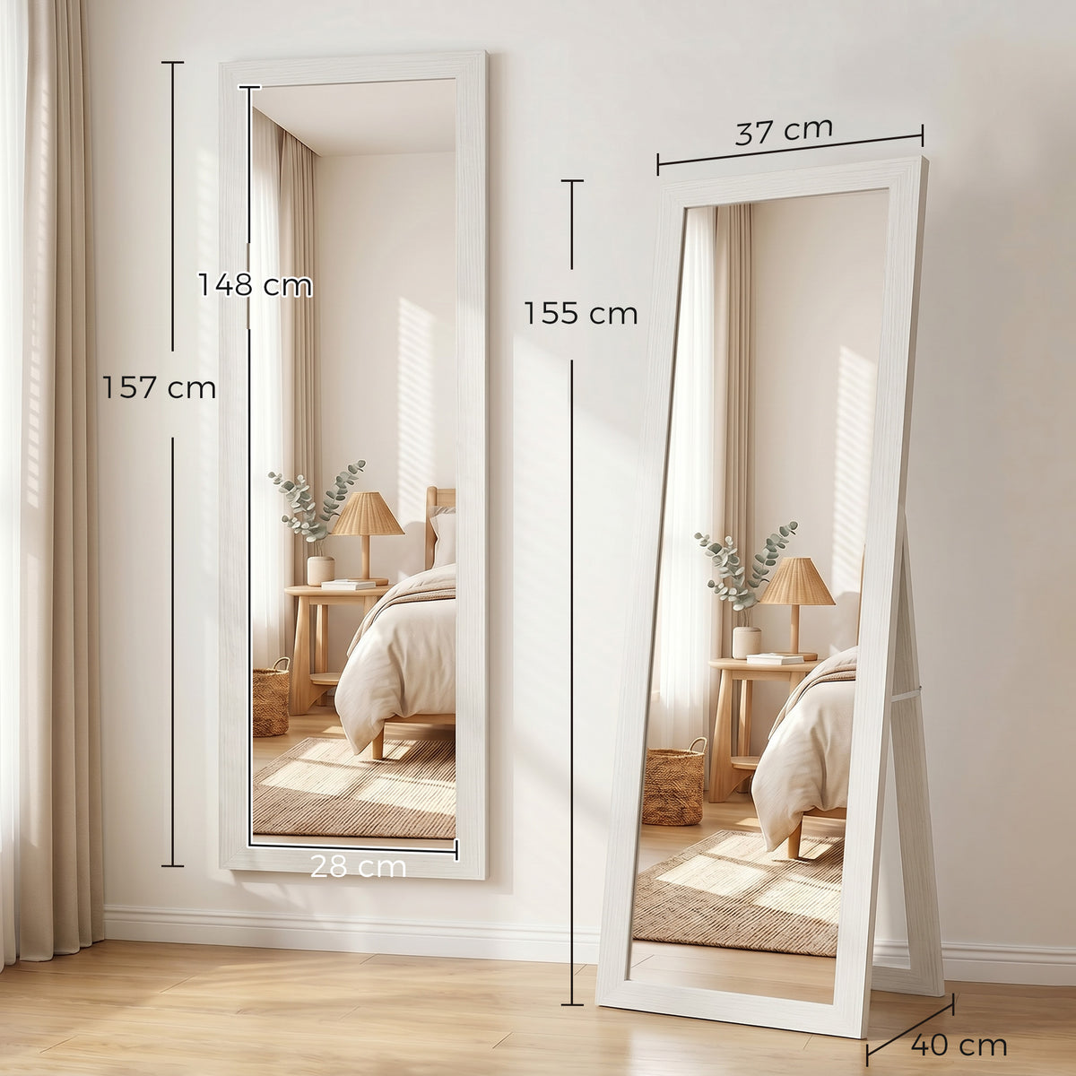 Weißer Standspiegel mit Holzmaserung