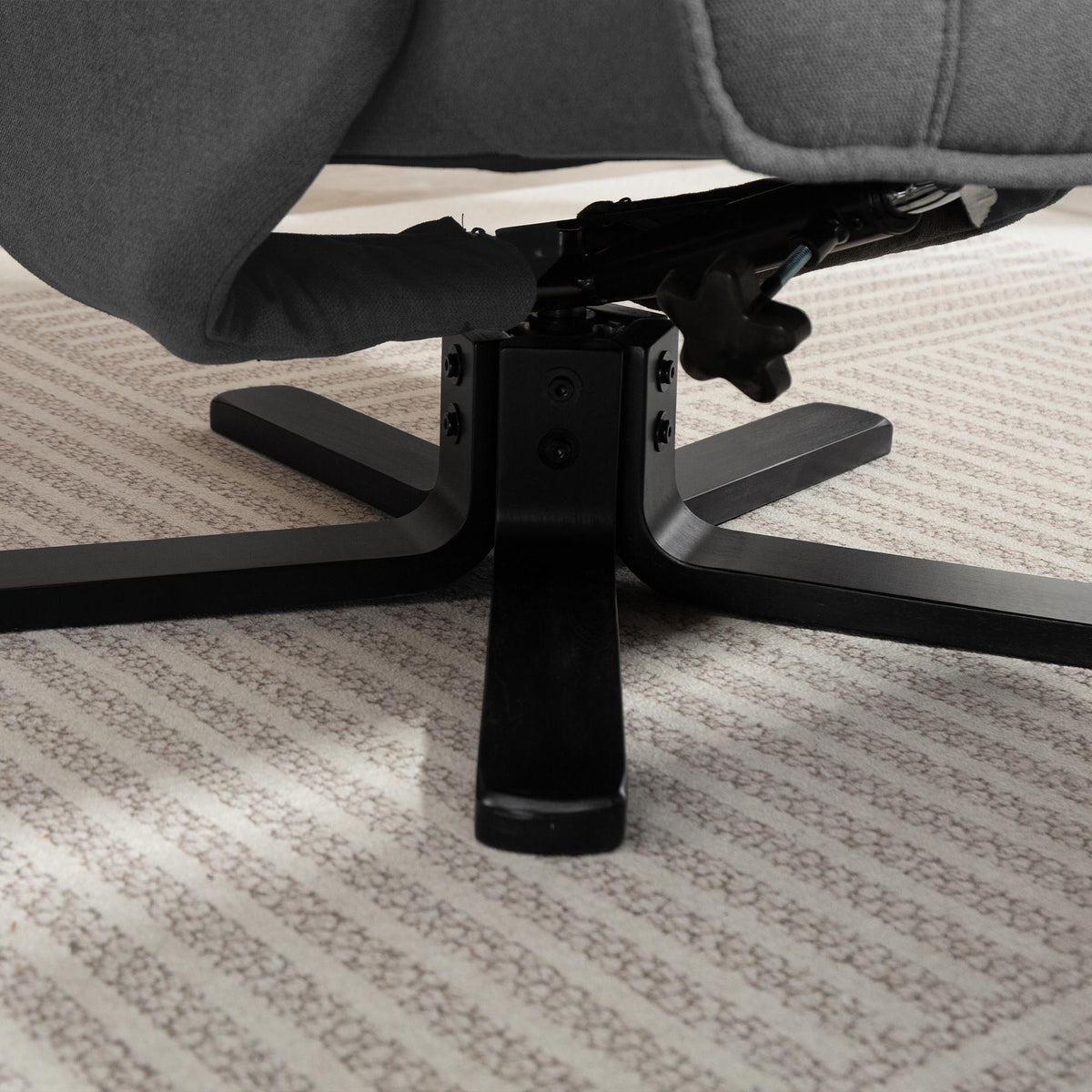 Relaxsessel mit Fußhocker und 360°-Drehfunktion