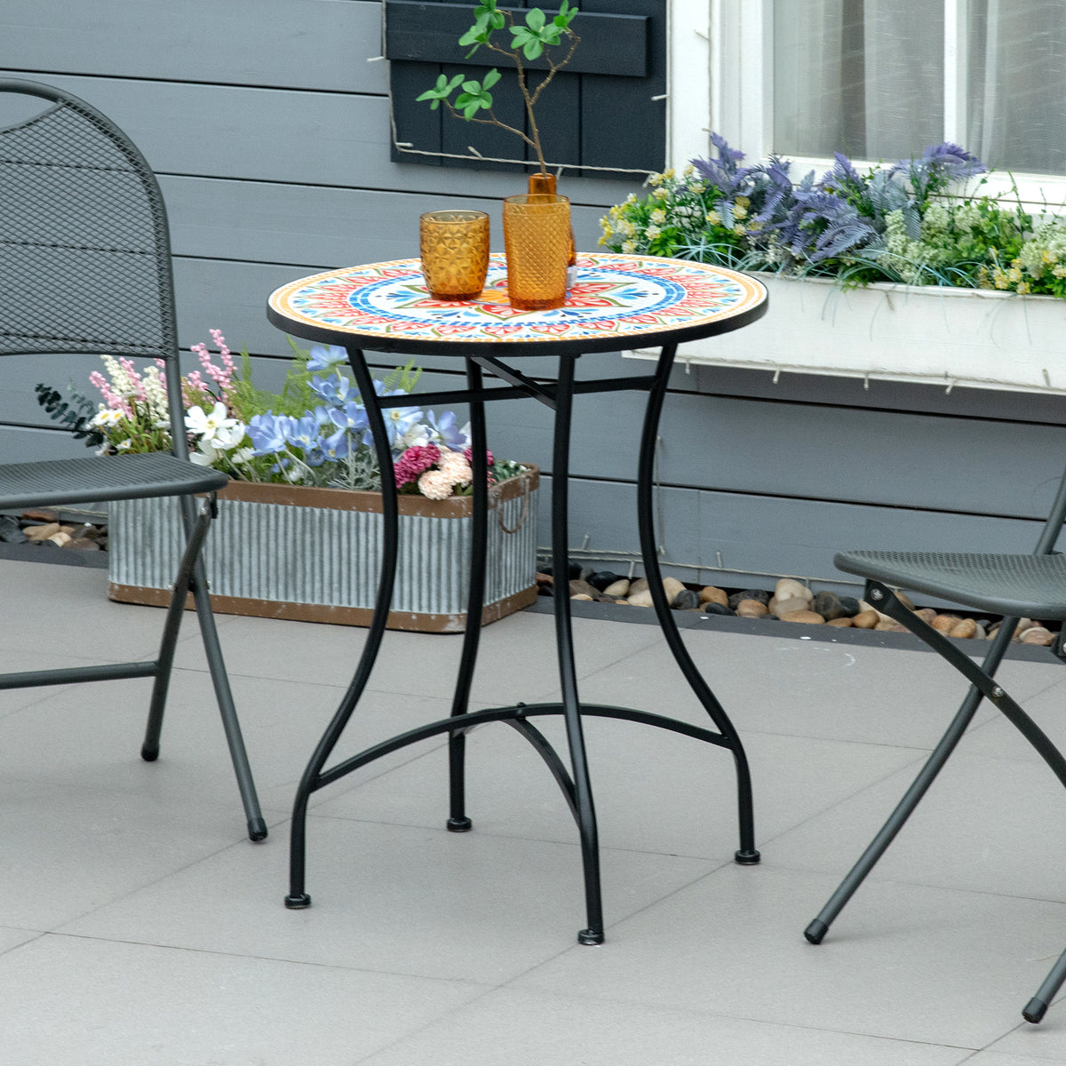Runder Gartentisch mit Keramik-Mosaikplatte