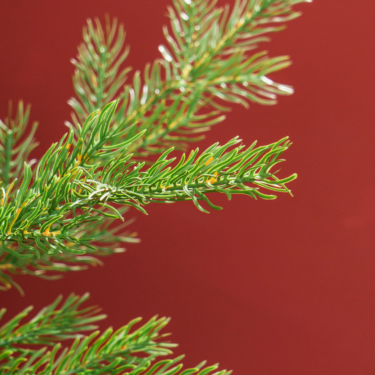 Künstlicher Weihnachtsbaum mit üppiger Form